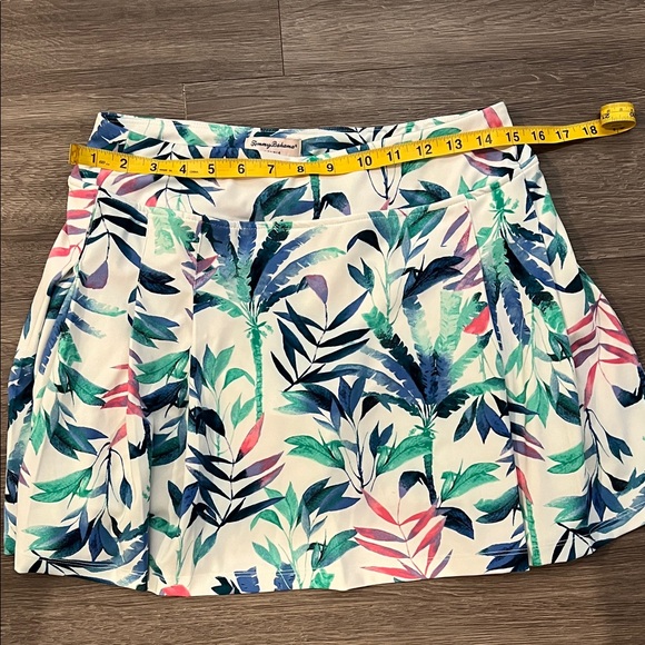 Tommy Bahama Multicolor Tropical Print Skort - Picture 4 of 7